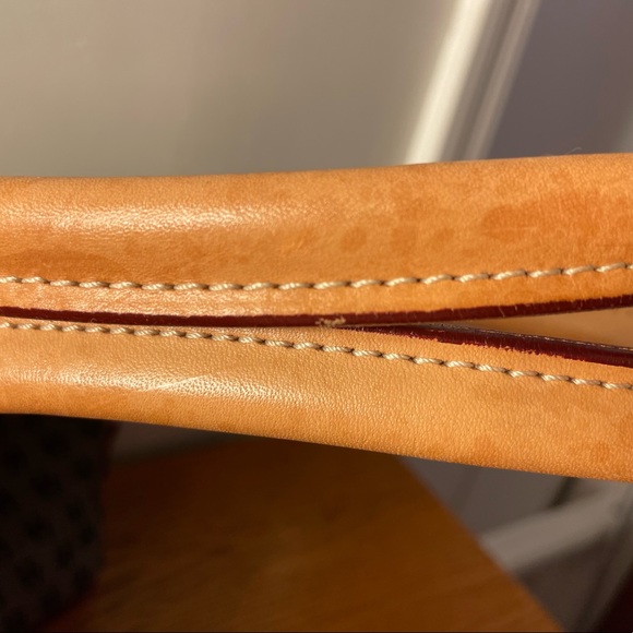 Dooney & Bourke DB signature purse - Picture 6 of 7